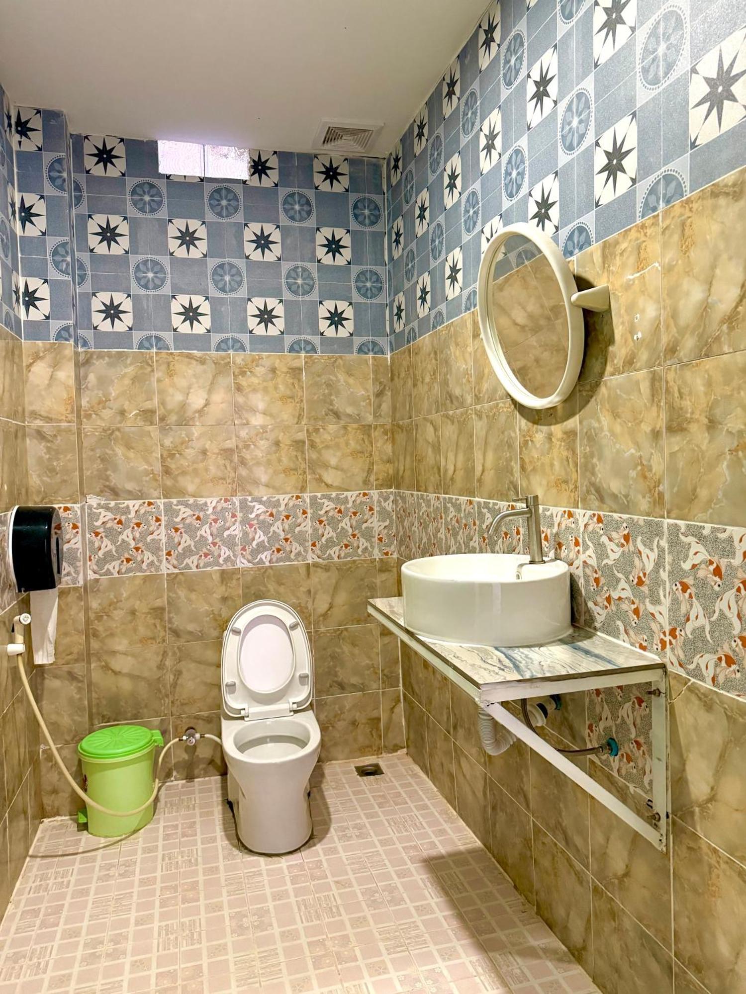 Golden Dragon House Ванг-Виенг Экстерьер фото
